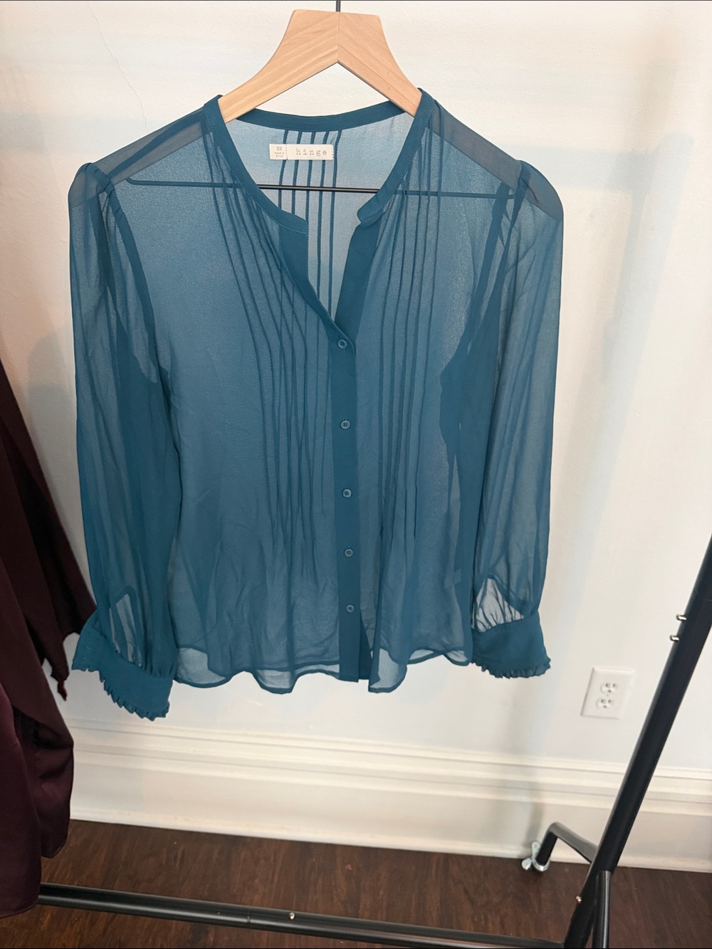 hinge Teal Sheer Pintuck Button-Up Blouse